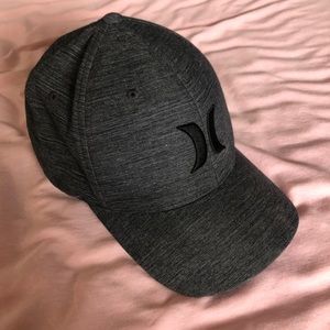 Dark grey Hurley hat